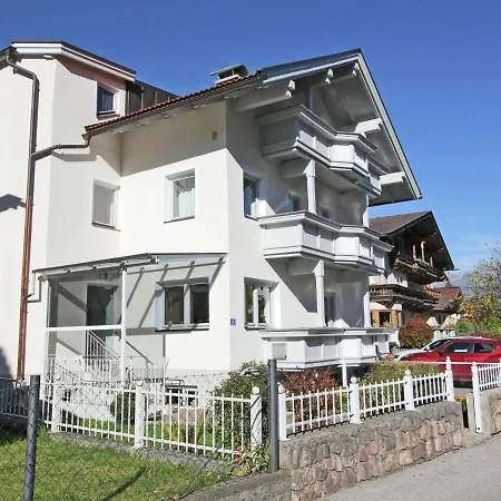 Apartment In Uderns With Balcony Cot Heating Parking