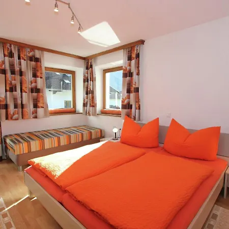شقة Apartment In Uderns With Balcony Cot Heating Parking *