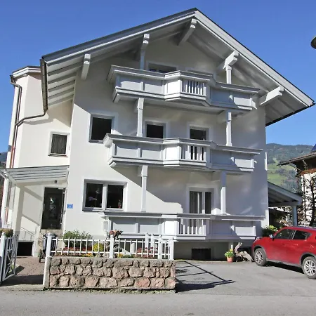 شقة Apartment In Uderns With Balcony Cot Heating Parking أوديرنز