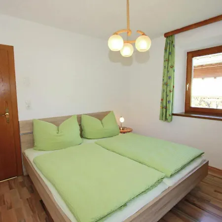 شقة Apartment In Uderns With Balcony Cot Heating Parking