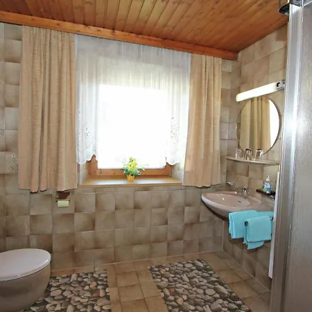 Apartment In Uderns With Balcony Cot Heating Parking شقة *
