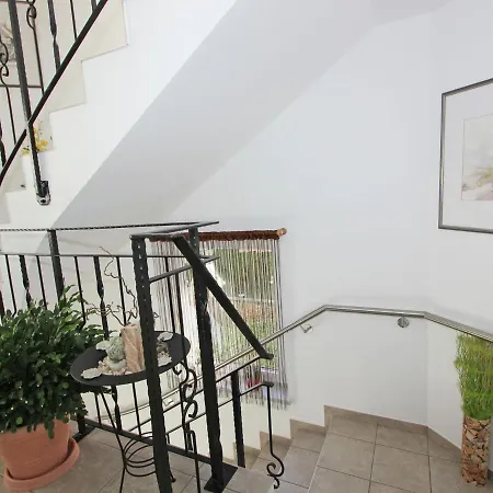 شقة Apartment In Uderns With Balcony Cot Heating Parking